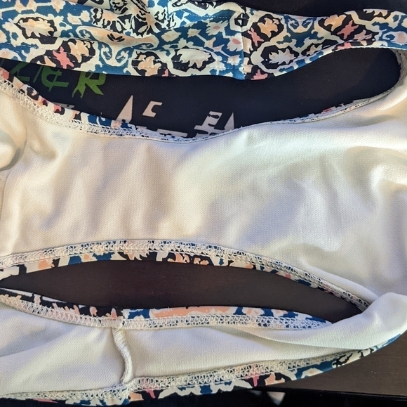 Xhilaration Baroque Pattern Swim Bikini Bottoms Sz L - Picture 4 of 6